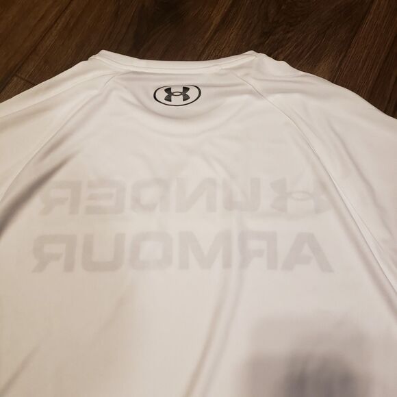 Under Armour White Dri-Fit Short Sleeve Men's Pullover Shirt Sz M - Picture 5 of 5